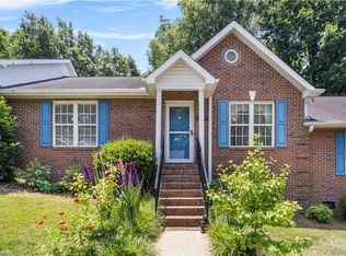 222 E Walker Ave, Asheboro, NC 27203