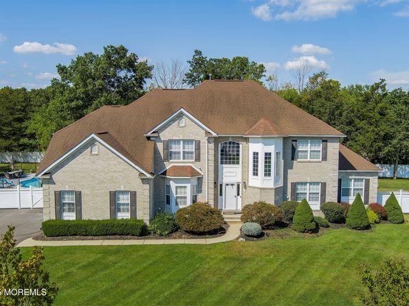 4 Etty Court, Manchester, NJ 08759