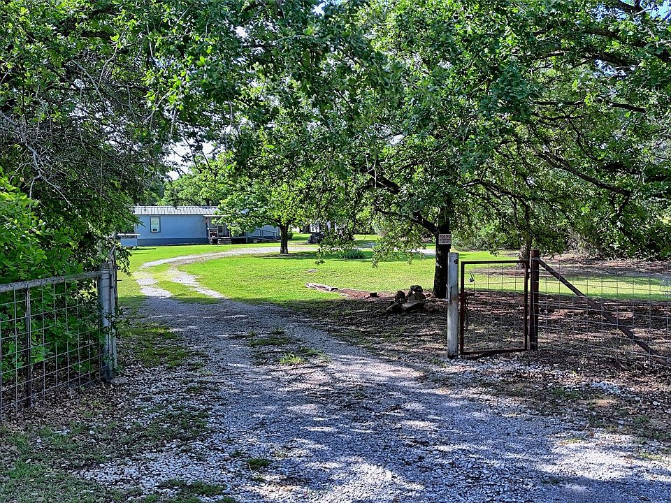 1st image of 864 Upper Montague Rd