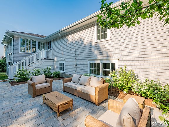 4th image of 15 Highland Terrace