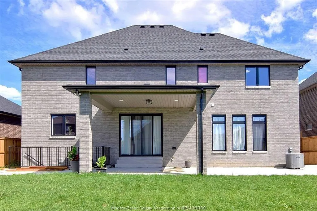 4 bed, 3.5 bath, $2,800 — Photo 4