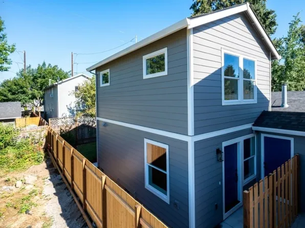 8838 N Drummond Ave, Portland, OR 97217