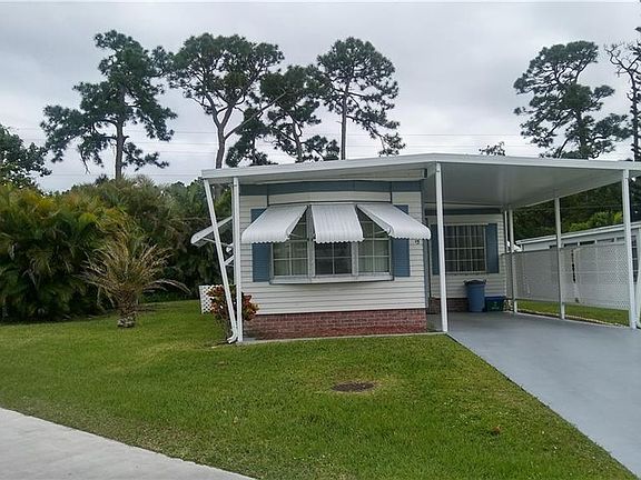 2nd image of 15 La Mesa Ln
