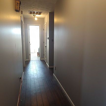 Hall laminate flooring