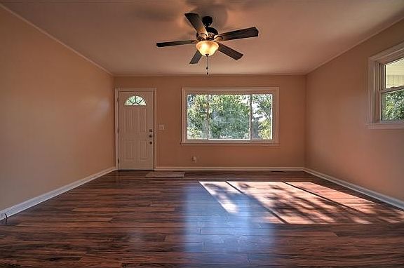 3rd image of 119 Woodlyn St