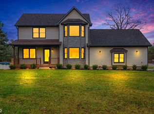 9735 Lambs Rd, Wales, MI 48027