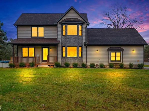 9735 Lambs Rd, Wales, MI 48027