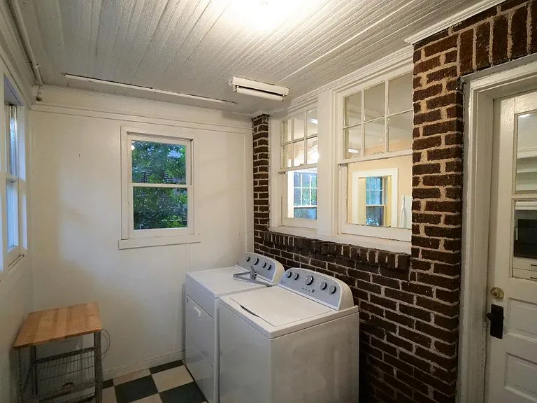 1110 E Worthington Ave — Photo 16