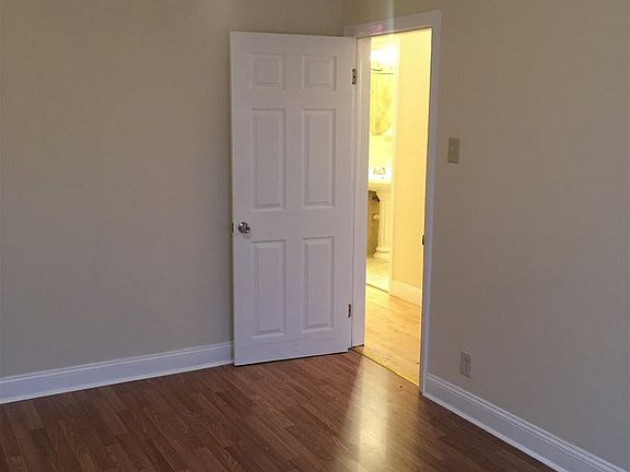 4th image of 49 Clarke Ave #2