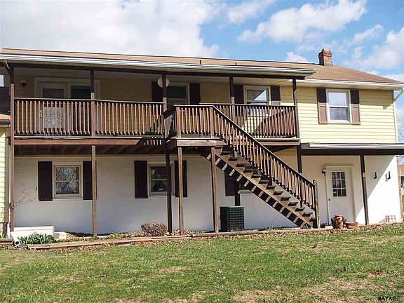 3rd image of 50 Piper Dr