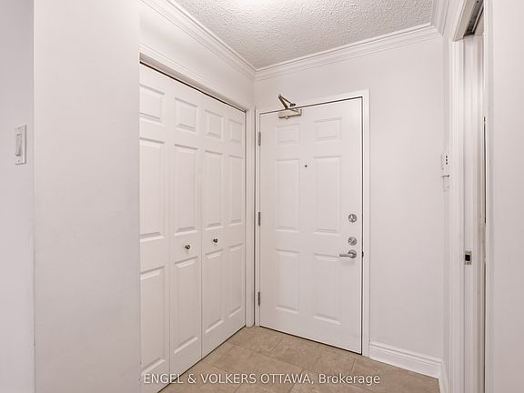 4th image of 45 Argyle Ave #101
