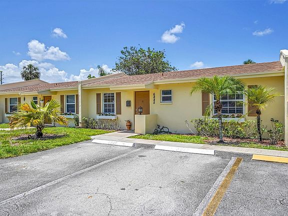 3rd image of 6845 NW 30th Ave# 5c