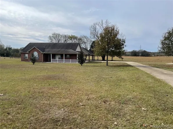 1419 Ingram Rd, Elmore, AL 36025
