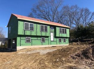 32 Robertson Ave, Killingly, CT 06239