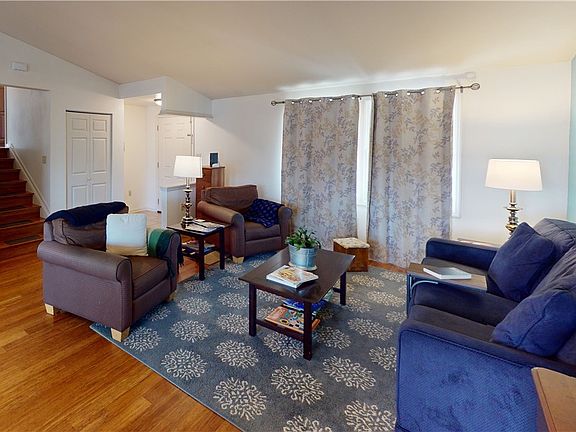 5th image of 133 Pinehurst Dr