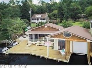 1254 E Lakeshore Dr, Landrum, SC 29356
