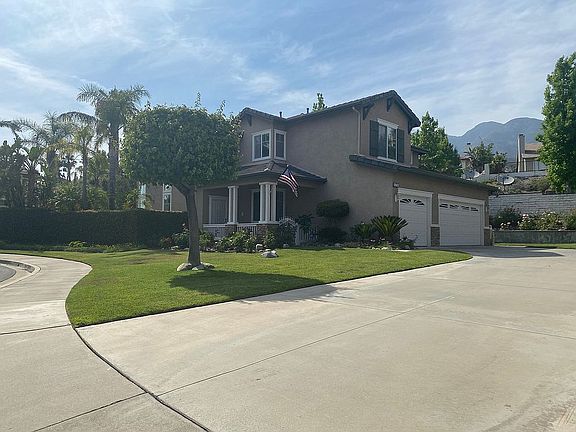 3rd image of 14700 Yukon Cir