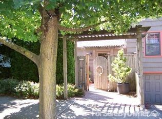3222 NE Fremont St, Portland, OR 97212