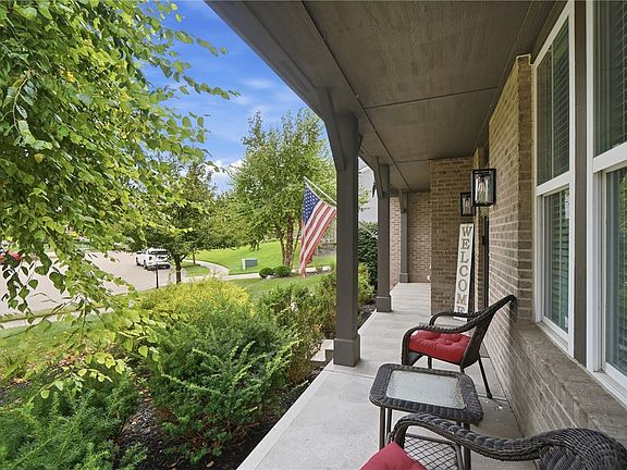 3rd image of 5357 Othello Dr