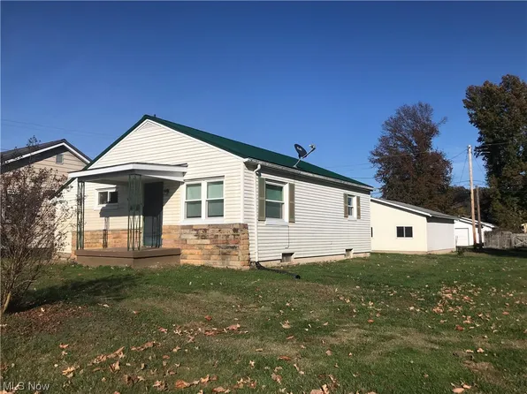 811 Ann St, Ravenswood, WV 26164