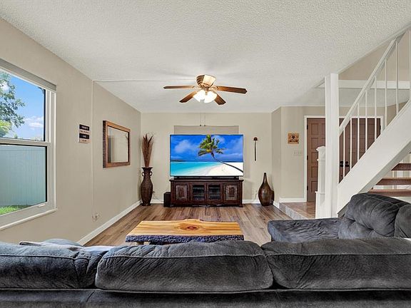 4th image of 7363 Rosetree Pl E