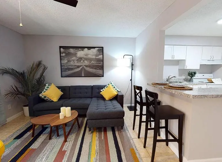 Stella West Apartments — Photo 13