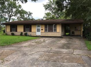 3925 Hoover Cir, Lake Charles, LA 70607