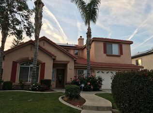 8714 Sandpines Dr, Bakersfield, CA 93312
