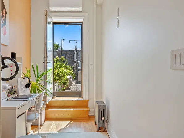 400 Putnam Avenue image 14 of 32