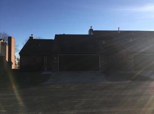 887 15th Ave SE, Rochester, MN 55904