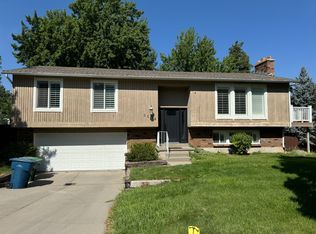 9638 S Jackson Cir, Sandy, UT 84092