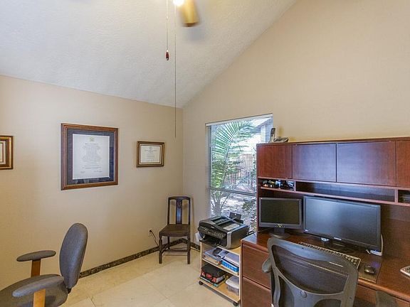 2nd image of 904 Essex Dr