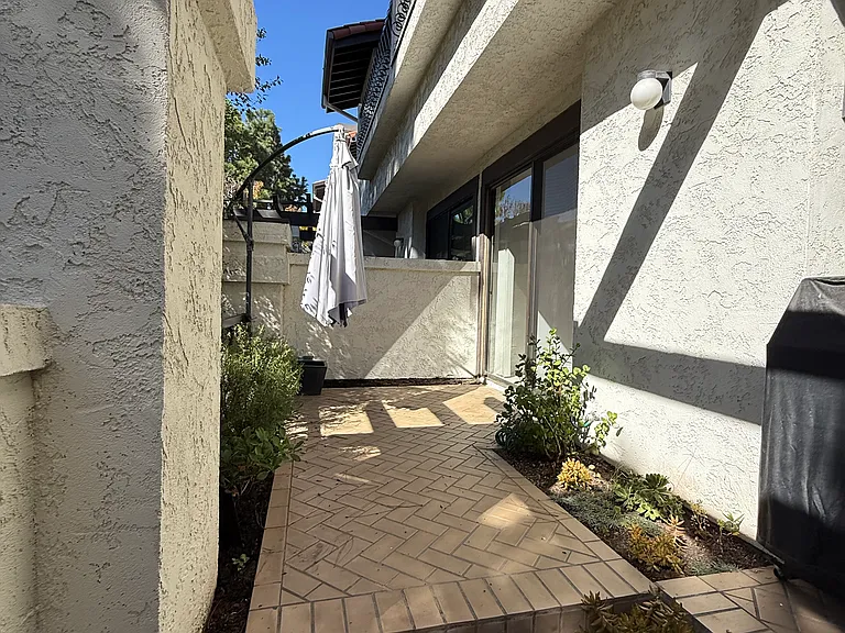 1492 Palisades Dr — Photo 18