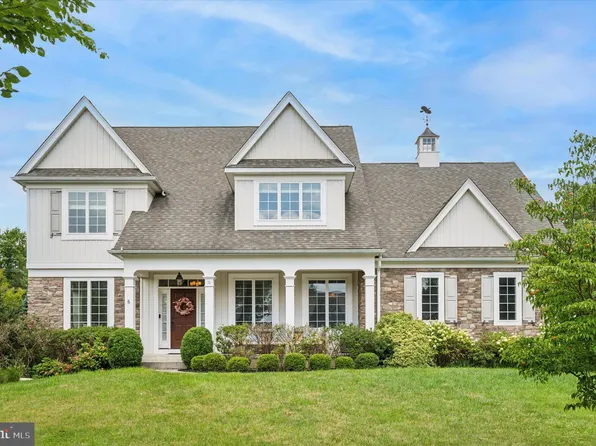 11 Hadley Ln, Glen Mills, PA 19342