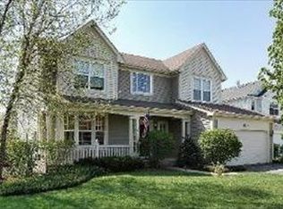 18301 W Meander Dr, Grayslake, IL 60030