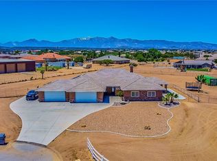 8382 Barker Rd, Oak Hills, CA 92344