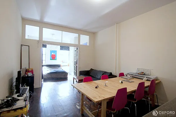 Rented by Oxford Property Group | media 66