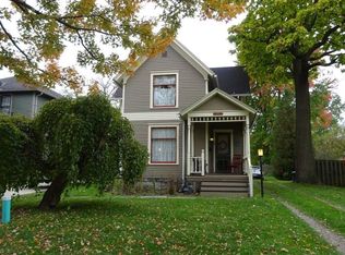 156 E Bridge St, Berea, OH 44017