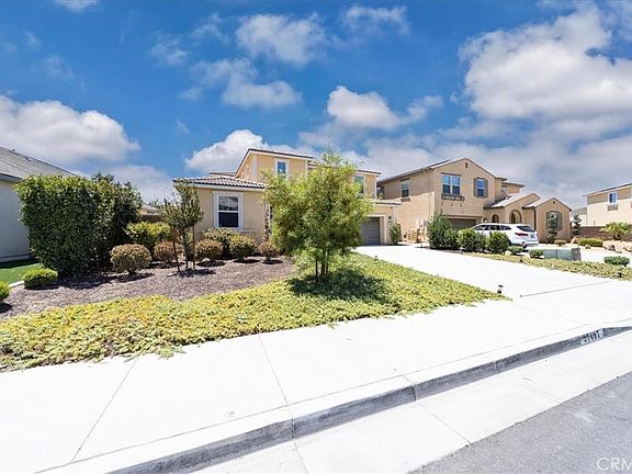 3rd image of 27497 Grand Teton Ct