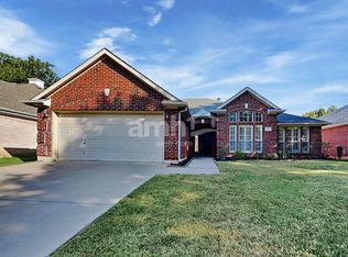 2814 Cheshire Way, Grand Prairie, TX 75052