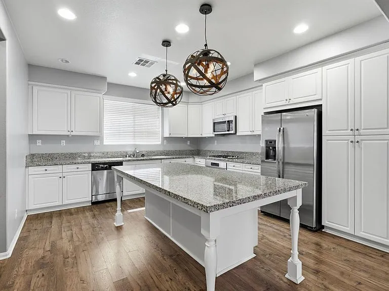477 Prosperity Dr — Photo 16