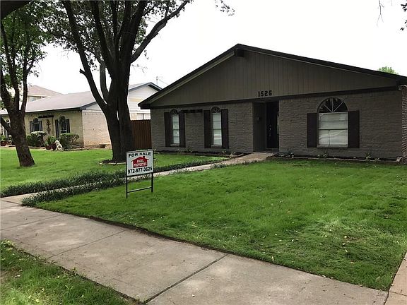 3rd image of 1526 Camelia Dr