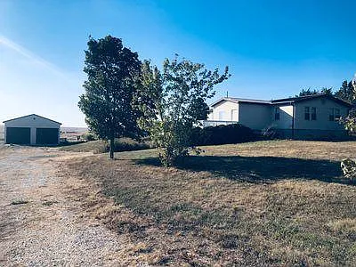 5 bed, 1152 sqft, $2,000 — Photo 2