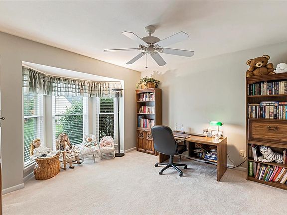 3rd image of 4949 Montford Dr