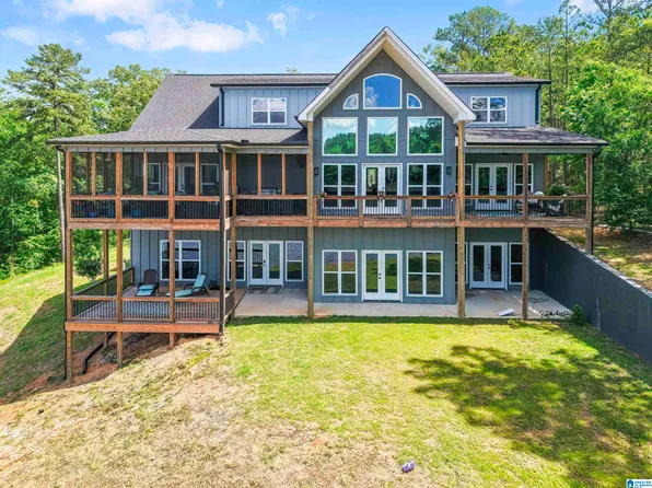 7 Stillwater Trl, Sylacauga, AL 35151