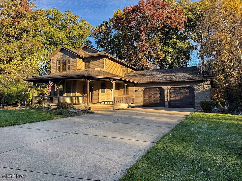 1st image of 352 Wyndclift Pl