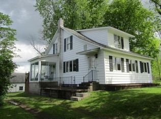 40124 Garland St, Centerville, PA 16404