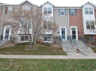 8450 Grove Pl, Shakopee, MN 55379