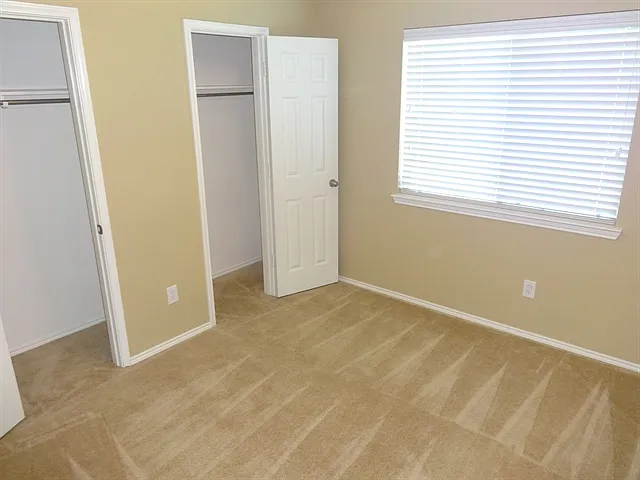 741 Fairview Ave — Photo 8