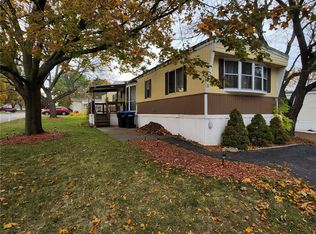 36 Sycamore Dr, Avon, NY 14414